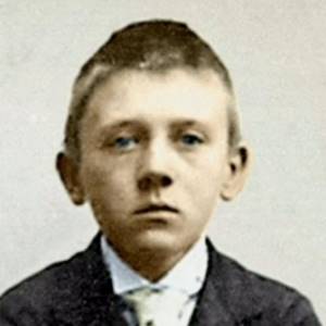 Адольф Гитлер в юном возрасте