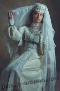 Armenian bride in traditional wedding dress photo