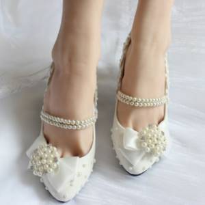 White ballerinas with beads