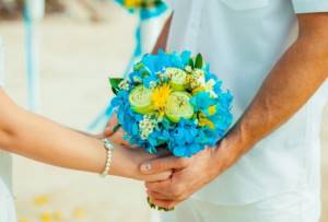 turquoise bridal bouquet 2