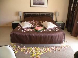 Marriage bed