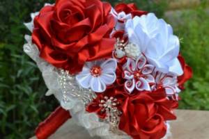 bride&#39;s bouquet made of foamiran