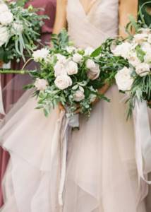 bridal bouquet for ivory dress