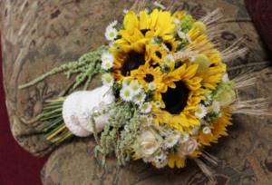 Bridal bouquet in rustic style 70
