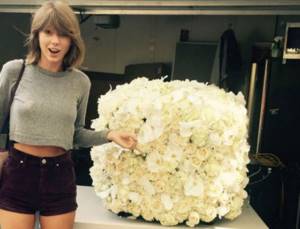Taylor Swift bouquet from Kanye West