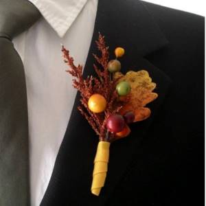 boutonniere in gold tones