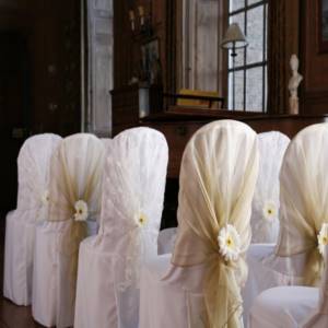 covers with flowers for chairs for weddings