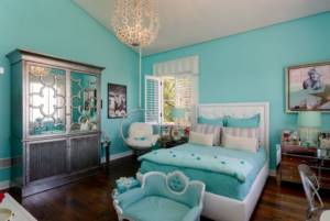 Tiffany color in the bedroom interior