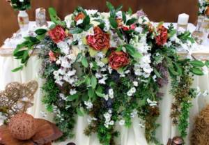 Floral arrangement in rustic style