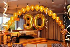 Decor with foil numbers