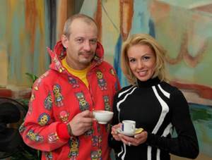 Gentlemen prefer blondes. Our hero met Irina Lobacheva on the set of an ice show and was fascinated by her. Photo: PhotoXPress.ru. 