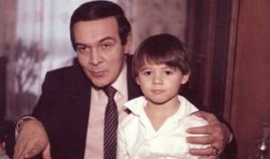 Emin Agalarov in childhood (pictured with Muslim Magomayev)