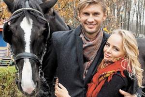 Evgeny Levchenko and Olesya Ermakova in the show “Bachelor”