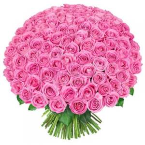 Photo of a gift for a pink wedding anniversary - a bouquet of pink roses