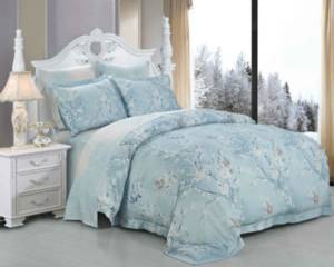 blue bed linen is a great gift