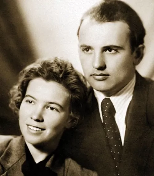 Gorbachev and Raisa Maksimovna in their youth