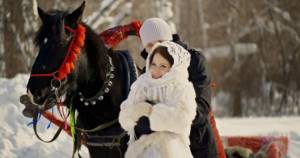 Идеи для свадебной фотосессии: прогулка на лошадях