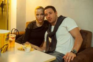 Ilya Kovalchuk with his wife photo