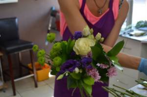 Making a bouquet of chrysanthemums with your own hands