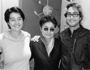 Yoko Ono with children Kyoko and Sean