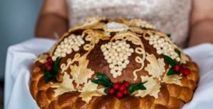 How to bake and decorate a wedding loaf: the best recipes