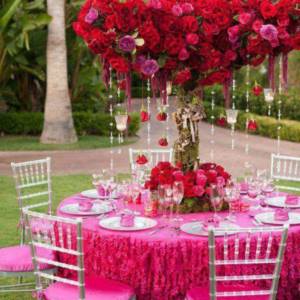 how to decorate a wedding in fuchsia color