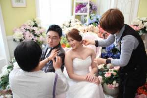 korean bride and groom