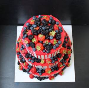 Red cake with berries