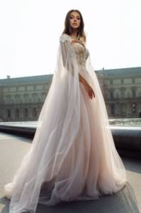 Красивейшие свадебные платья 2021-2022 года - фото новинки, обзор трендовый моделей