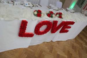 beautiful wedding hall decoration with balloons