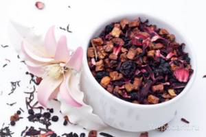 loose leaf tea with aromatic additives