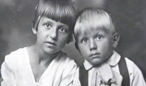 Lev Durov with his sister