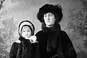 Маленькая Галина Уланова с мамой Марией Романовой