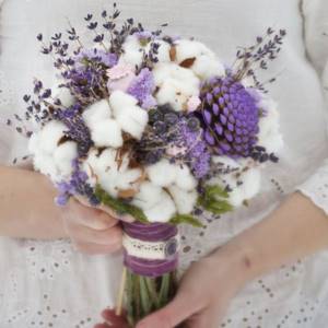 small bridal bouquet with cotton