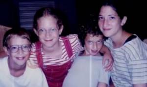 Mark Zuckerberg with his sisters