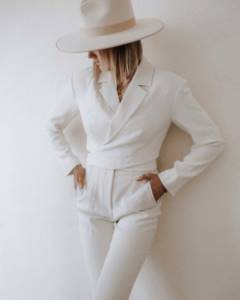 Fashionable trouser suit 2021-2022 is the ideal choice to create a stylish women&#39;s look