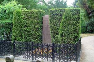 Hans Christian Andersen&#39;s grave
