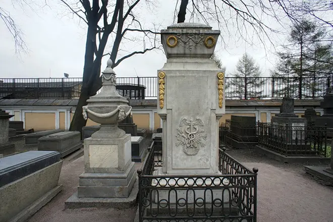 Mikhail Lomonosov&#39;s grave
