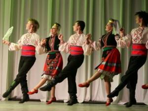 Moldovan folk dances