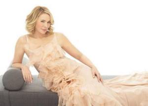 Today Kim Cattrall weighs 61 kg