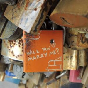 inscription on the lock for newlyweds