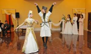 народные танцы в Карачаево-Черкесии