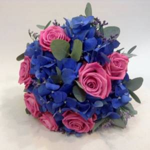 inexpensive blue bouquet for wedding