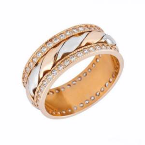 Wedding ring made of two types of gold with diamonds