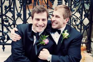 responsibilities and assistance of the groom&#39;s friend at the wedding event