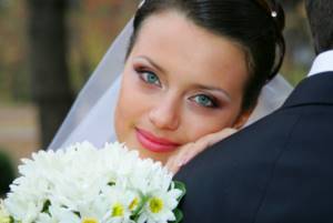 Оригинальный макияж глаз для невесты