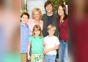 Emma Stone&#39;s first role (The New Partridge Family)