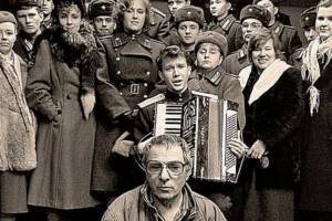Pyotr Todorovsky and the cast of the film “Anchor, more anchor!”
