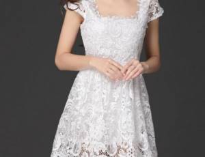 Dress with lace