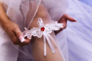 подвязка невесты – традиция 3